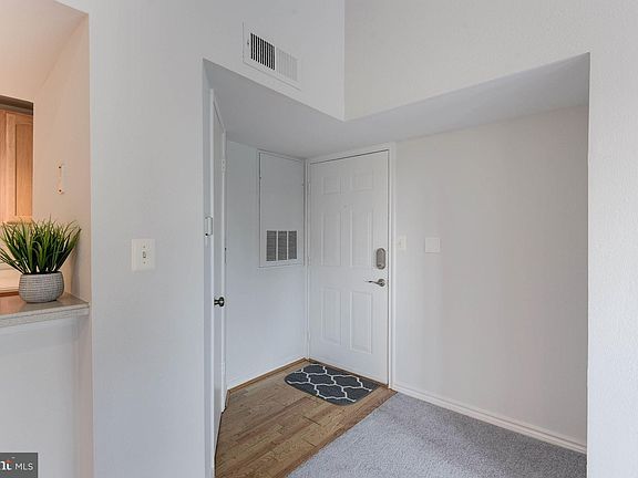 3rd image of 12164 Penderview Ln APT 1635
