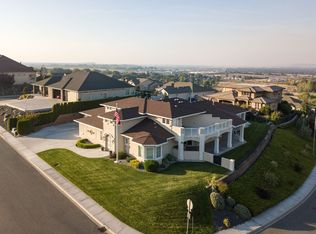 1294 White Bluffs St, Richland, WA 99352