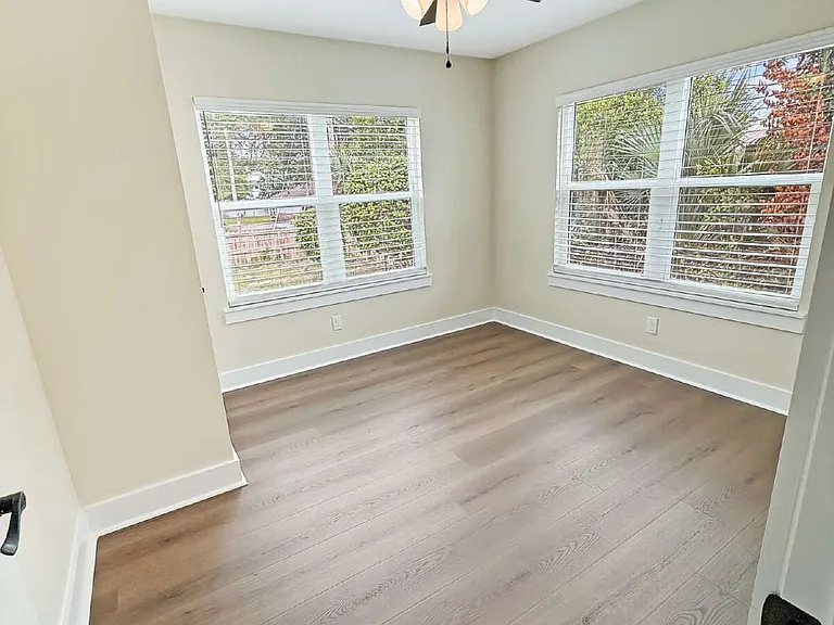 239 N K St — Photo 6