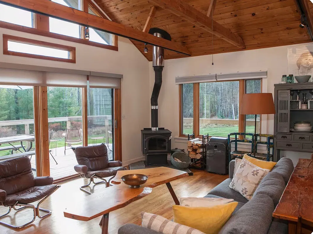 2 bed, 1000 sqft, $3,000 — Photo 2