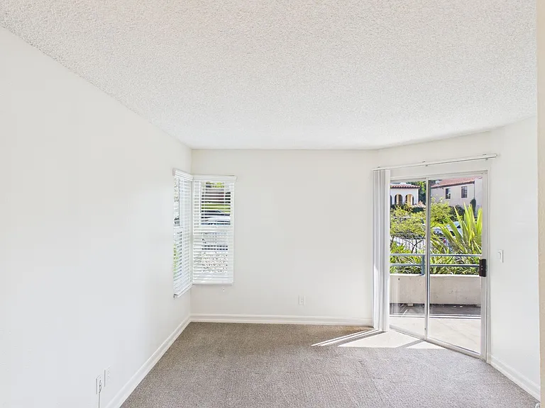 Available Apartment in North Park — Photo 19