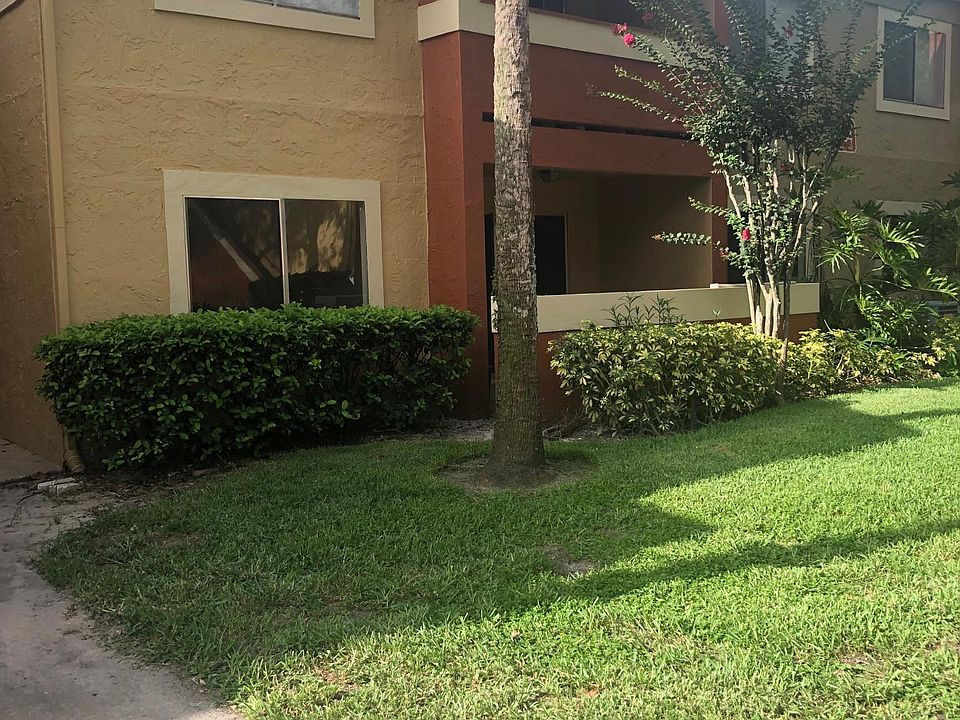 1st image of 604 Kenwick 102 Cir