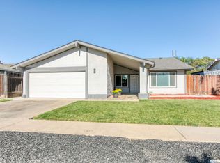 6548 N Poplar Ave, Fresno, CA