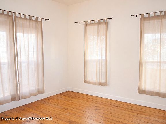 5th image of 1014 Colorado Ave