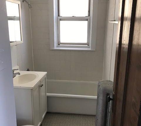 3rd image of 5614 N Kimball Ave APT 3A
