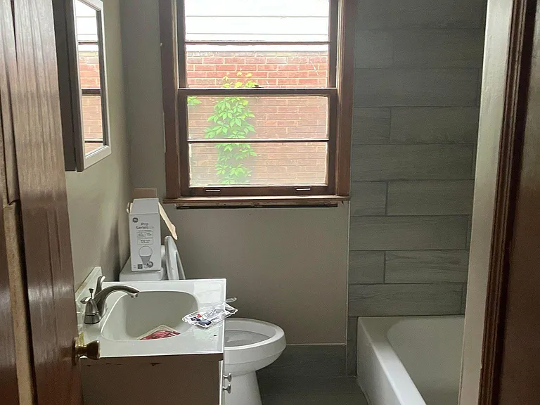 2901 Walker Ave — Photo 4