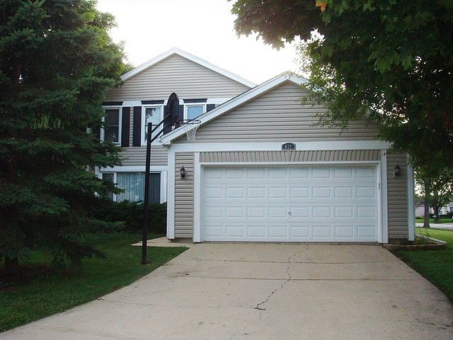 1st image of 812 Maywood Ln