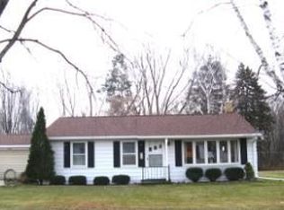 5747 Main St, Abrams, WI 54101