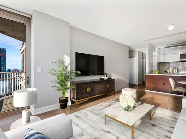 10 East 29th Street image 1 of 22