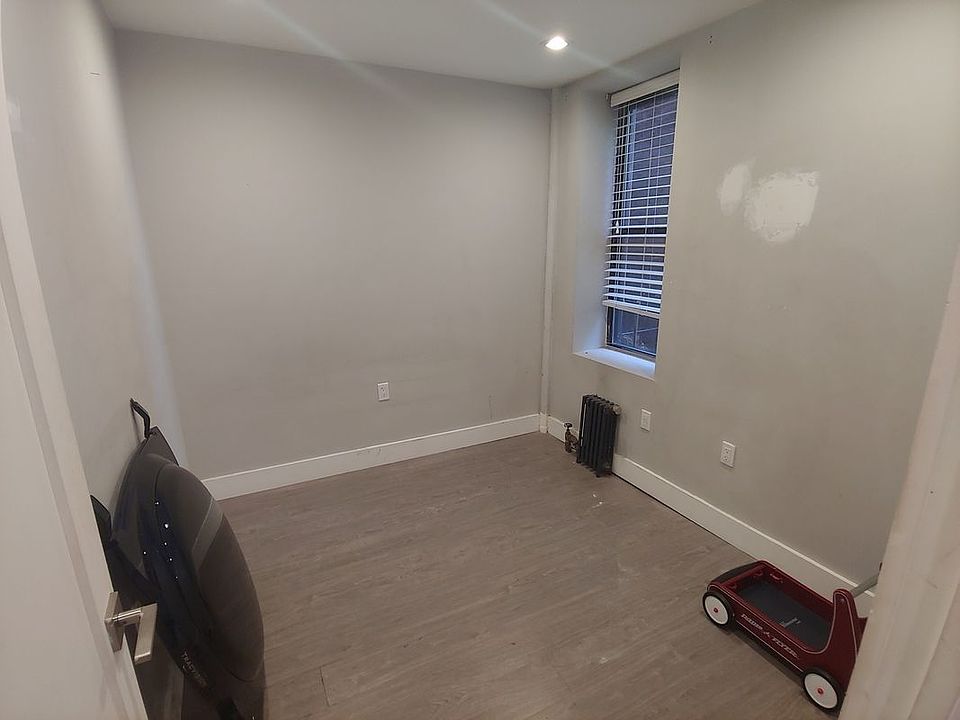 1st image of 411 E 118th St #4B