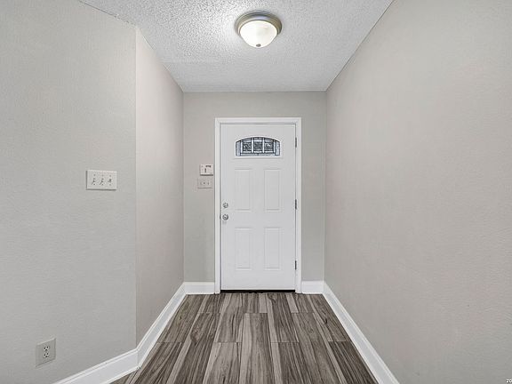 4th image of 7927 HILLTOP CRST