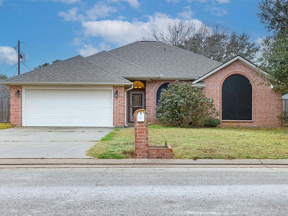 1st image of 112 Ruby St