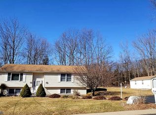 39 Buckwheat Rd, Franklin, NJ 07416