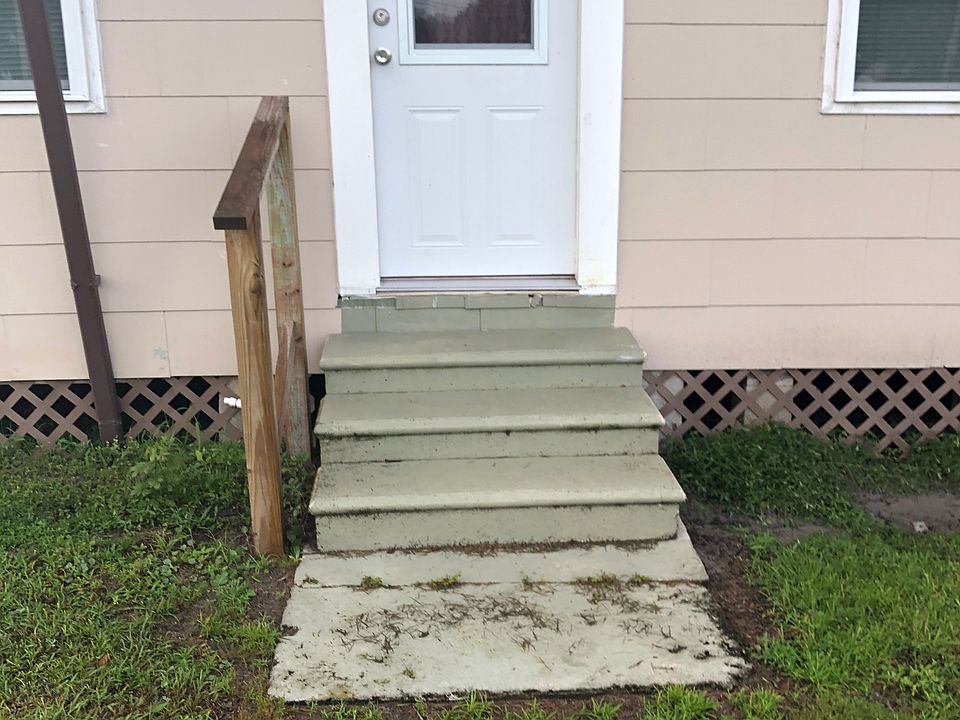 Unit 2, a studio townhome on Lake Pierce