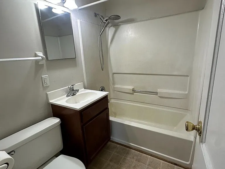 5310 Harbor Ct #88D — Photo 4