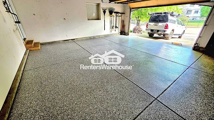281 Himalaya Ave — Photo 23