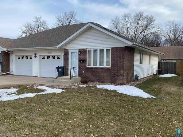 408 N Spring St, Luverne, MN 56156