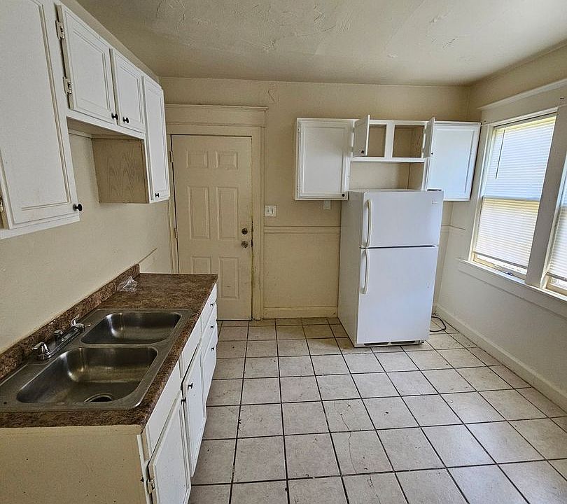 1st image of 2570 N 37th St #2570A