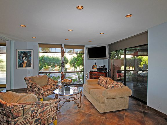 2nd image of 2501 N Indian Canyon Dr Unit 639