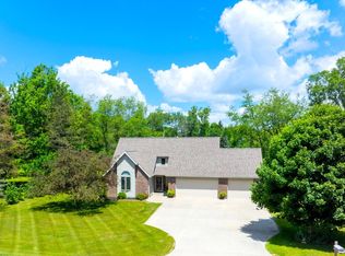 296 Coachman Dr, Mount Pleasant, MI 48858