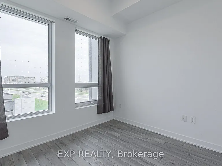 1005 Dundas St E #546 — Photo 16