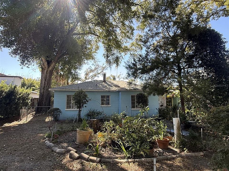 1st image of 210 E ROCKWOOD WAY
