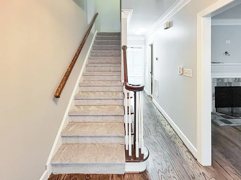 7500 Roswell Rd #11 — Photo 16