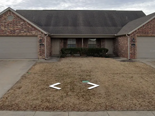 1002 Oak Crossing Dr #1002, Centerton, AR 72719