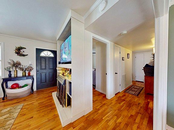 3rd image of 72 Palmer Subdivision Rd