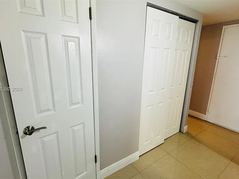 19390 Collins Ave #624 — Photo 36