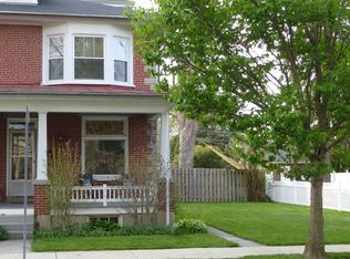 214 N 6th St, Denver, PA 17517