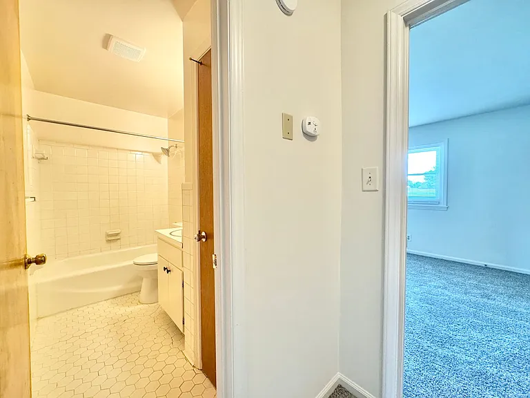 1723 E Cone Blvd #K — Photo 10
