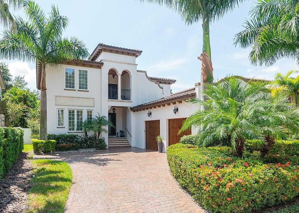 1st image of 118 Biscayne Ave