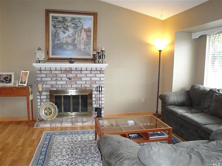 903 Harlequin Way photo 1