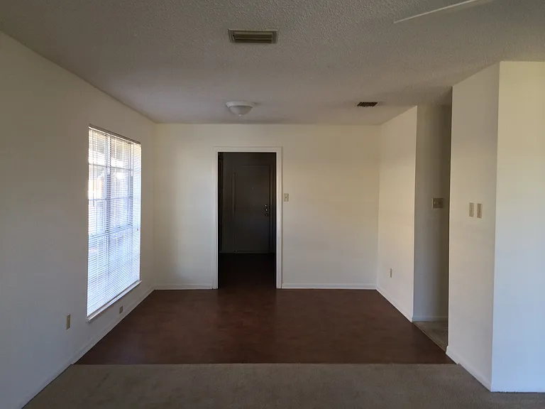 6800 Old Briarstown Rd — Photo 1