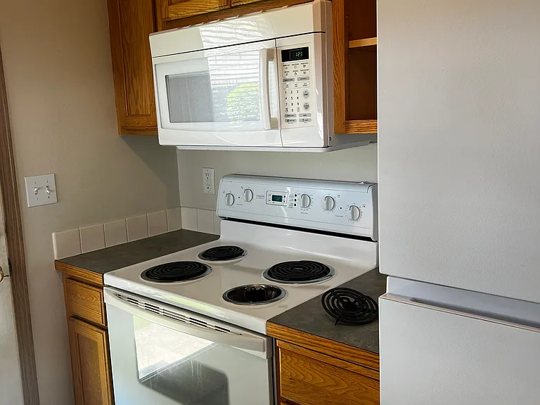 8914 N Pamela St #A — Photo 14