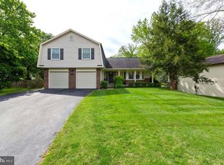 7101 Hanks Pl, Springfield, VA 22153