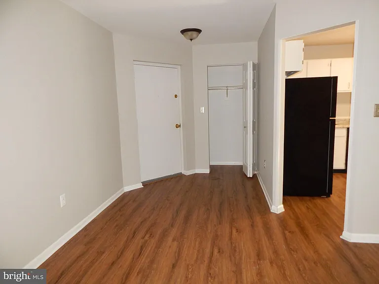 17 Juliet Ln #303 — Photo 11