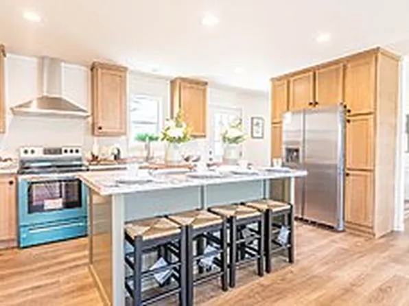 35312 N Newport Hwy, Chattaroy, WA