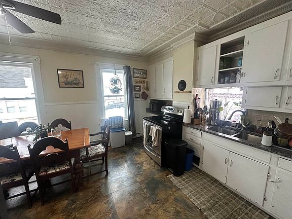 5th image of 46-48 Lafayette Street