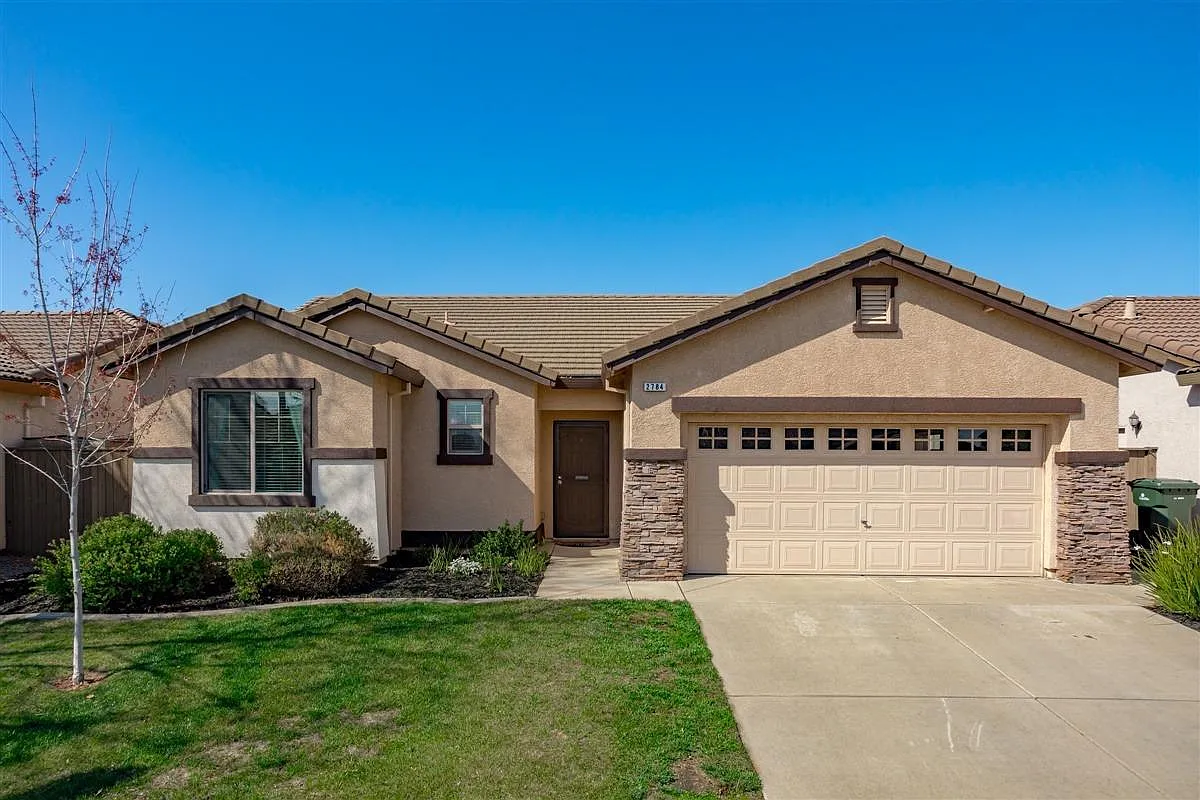 2784 Lincoln Airpark Dr photo 1