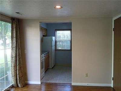 5th image of 52 Firebush Ln