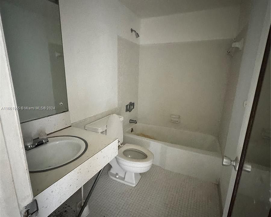 1st image of 5208 NE 24th Ter #F-214