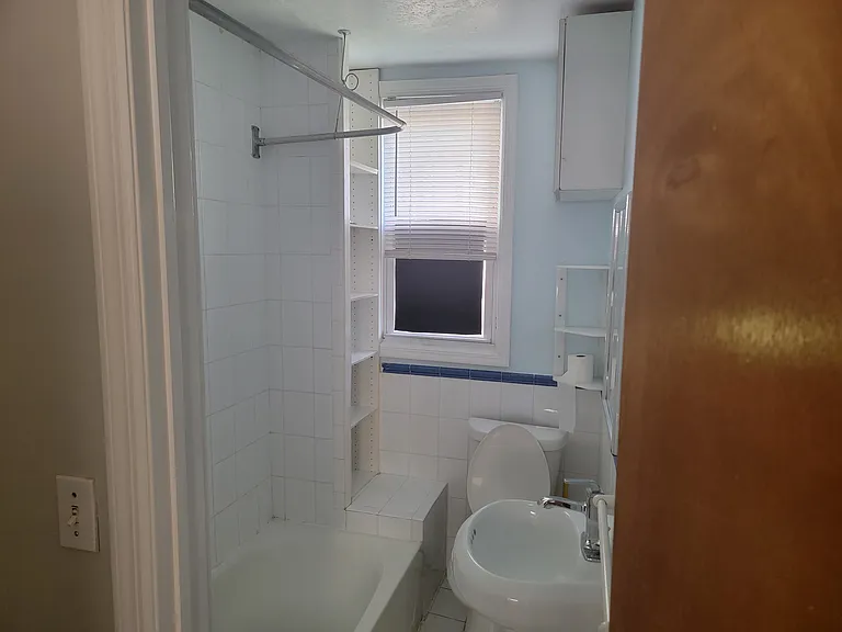 165 Corabelle Ave #2 — Photo 7