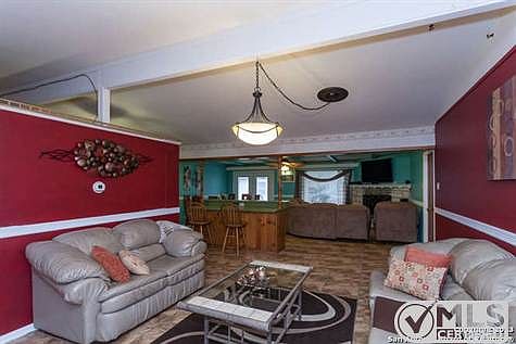 5th image of 430 E Ackard Pl