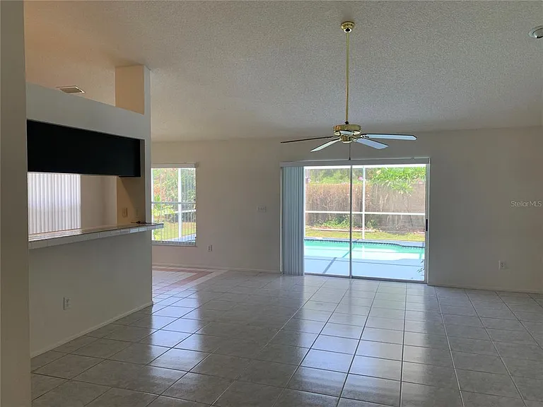 11417 Glenmont Dr — Photo 4