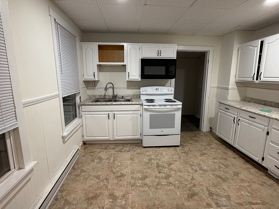 1st image of 2 Verbeke St #116