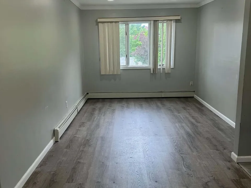 16 Prague Ct #2