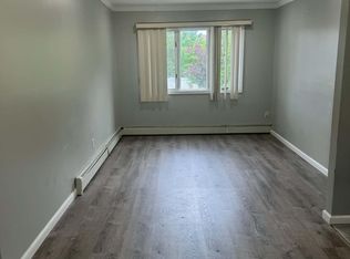 16 Prague Ct Floor 2, Staten Island, NY 10309