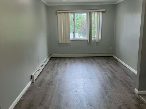 16 Prague Ct Floor 2